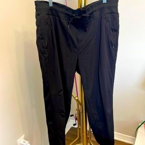 Makers Mark brand, jogger, plus size XXL